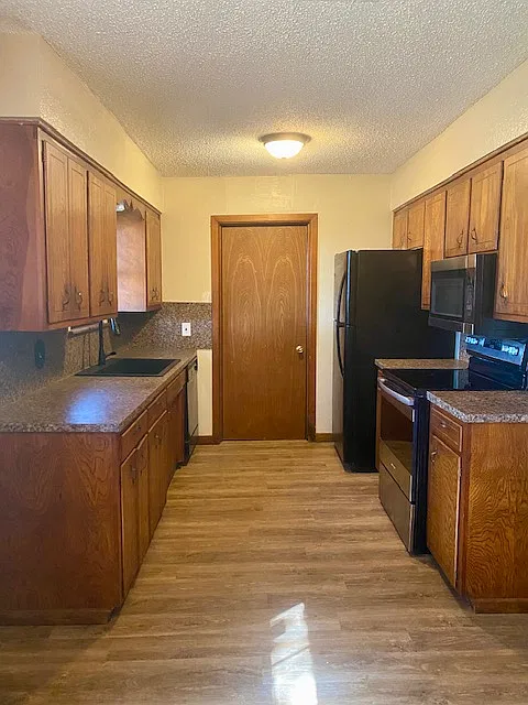3 bed, 1.5 bath, 1188 sqft, $1,295 — Photo 4