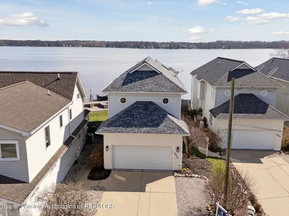 6056 Columbia St, Haslett, MI 48840