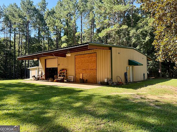 3rd image of 239 Coleman Landing Rd