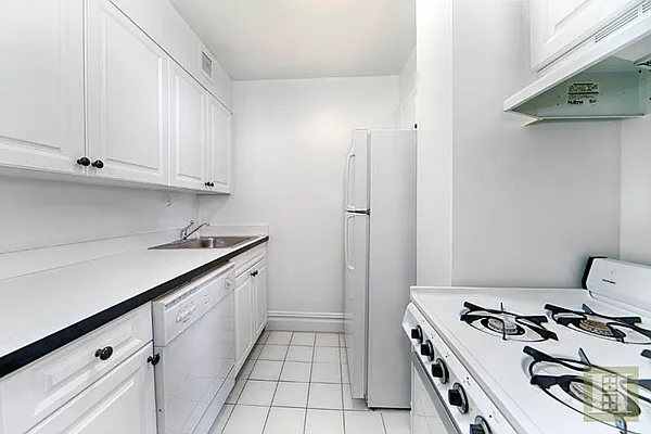 Rented by Halstead Real Estate | media 54