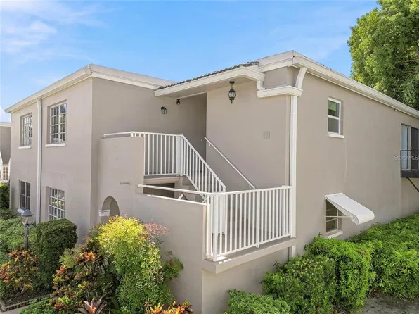 919 OSCEOLA ROAD #207, BELLEAIR, FL 33756