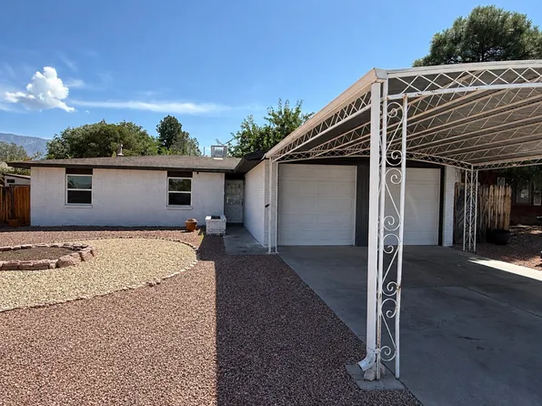 7112 Leona St NE, Albuquerque, NM 87109
