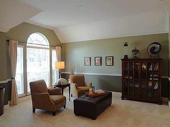 4th image of 4309 Waterford Dr