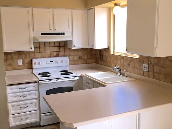 2nd image of 6417 S Eastbrook Dr