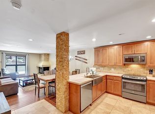 865 Majestic Pines Dr #117, Mammoth Lakes, CA 93546