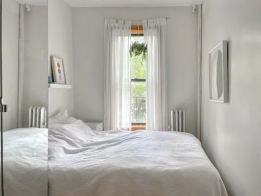 Rented by Simply Brooklyn Realty Inc | media 8