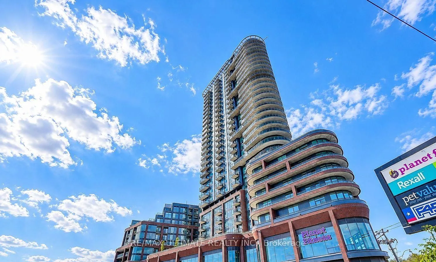 3 bed, $3,200 — Photo 1