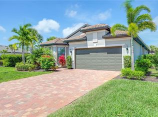 7592 Winding Cypress Dr, Naples, FL 34114