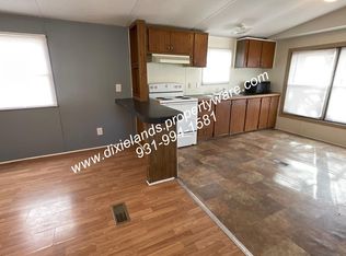 210 Pine St, Linden, TN 37096