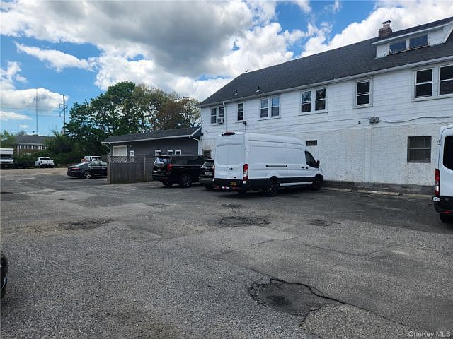 1st image of 776 Montauk Hwy