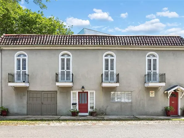 330 Dahlia St, Metairie, LA 70005