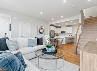 13526 Innovation Station Loop, Herndon, VA 20171