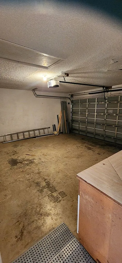 Single Family Home — Photo 2