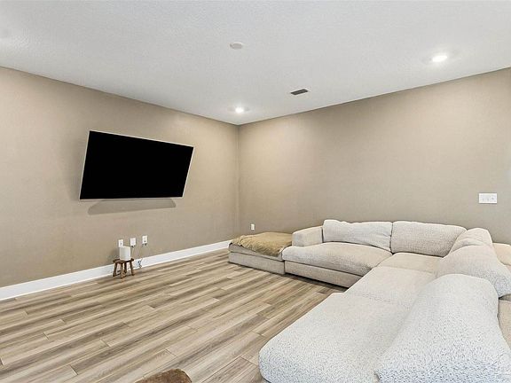4th image of 6606 Paso Fino Dr