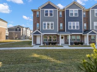 5904 Square Lake Ct, Troy, MI 48085