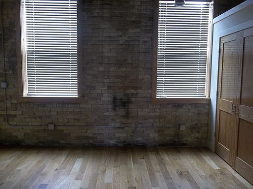 5th image of 202 N Madison St #2