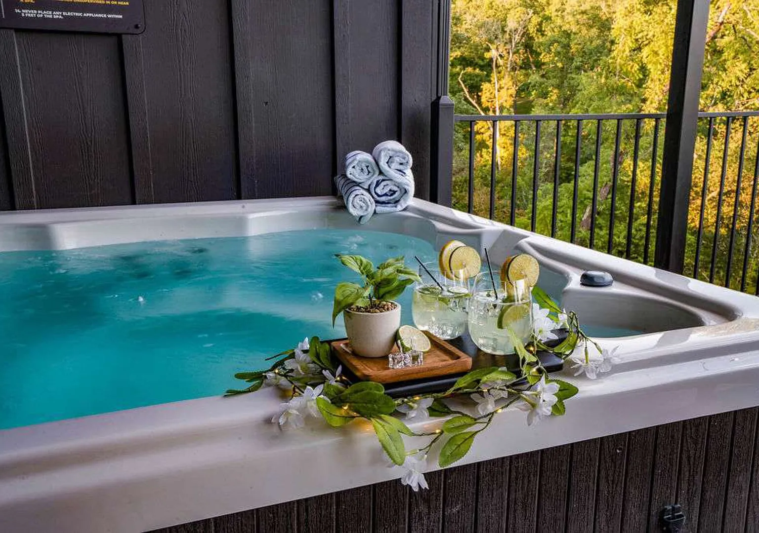 Heated Pool-Mtn View-Game Loft-Waterpark-Sleeps 20 — Photo 3