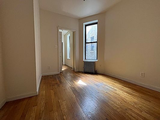 2nd image of 422 E 77th St #5