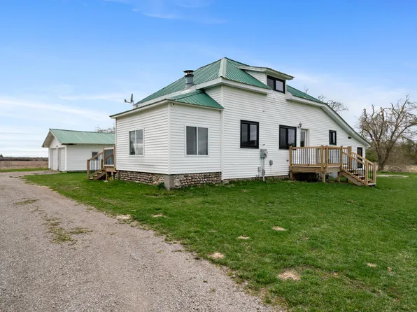 13944 Walker Hwy, Millersburg, MI 49759