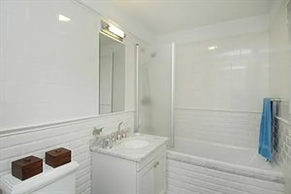 Sold by Douglas Elliman | media 36