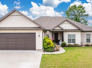 32 Thoroughbred Dr, Vilonia, AR 72173