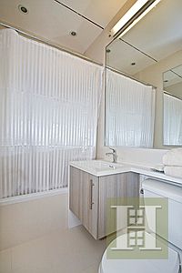 4th image of 235 W 75th St APT 12D