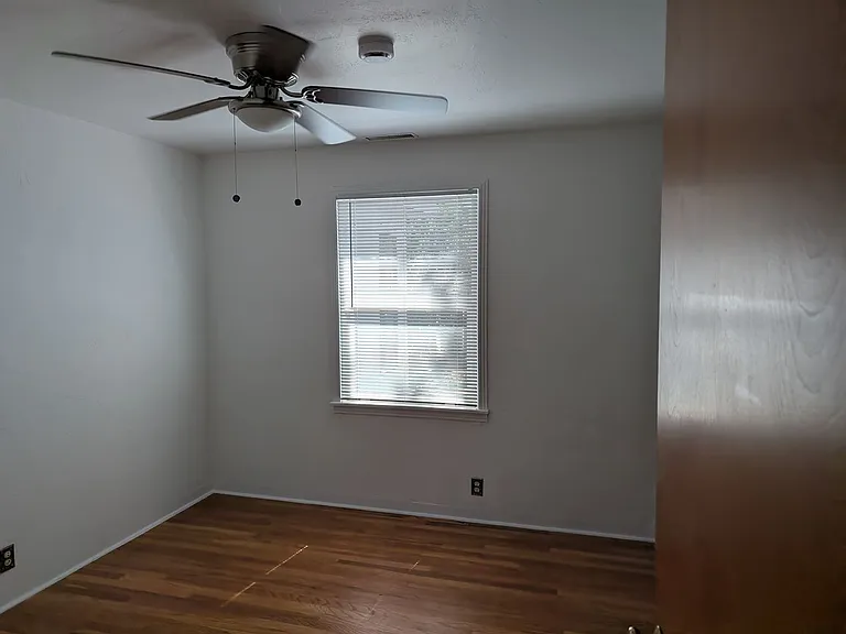 7262 S Cedar Ave — Photo 13