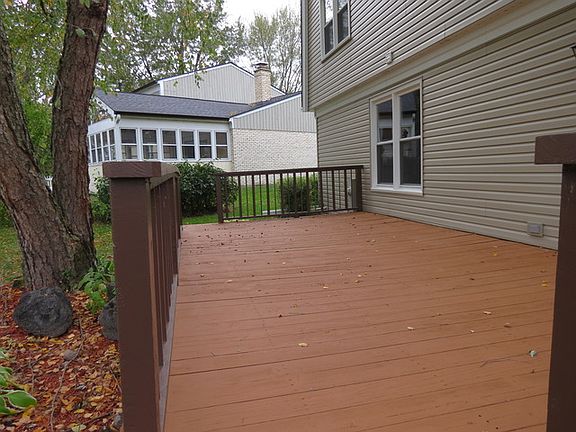 3rd image of 829 Prince Charles Ct