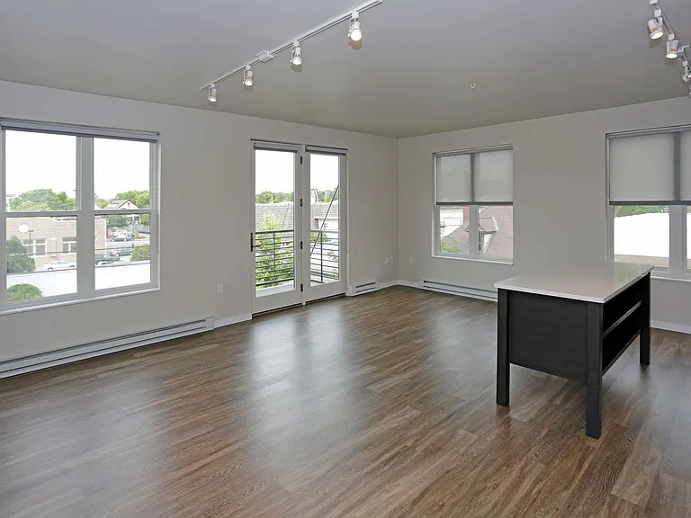 Motiv Apartments — Photo 32
