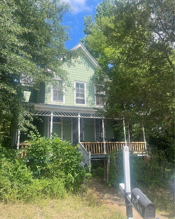 1st image of 9 Echo Ave