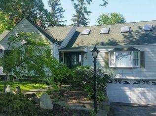 136 Old Castle Pt, Fishkill, NY 12524