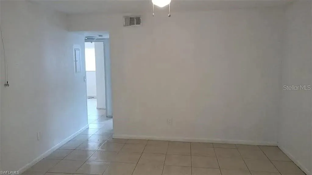 2 bed, 1.0 bath, 928 sqft, $1,400 — Photo 4
