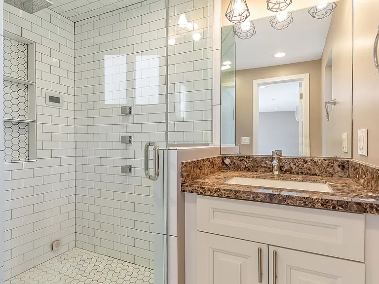 505 E Carson Dr — Photo 15