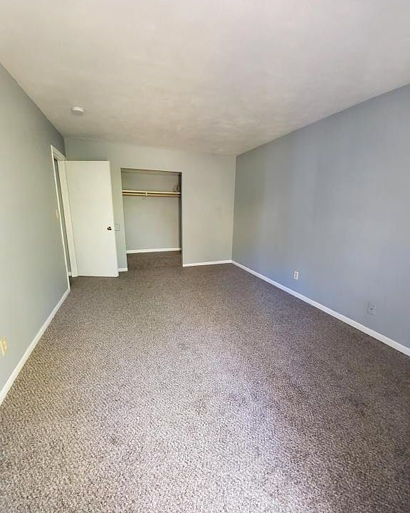 2nd image of 106 W 35th St APT 5