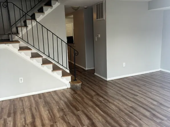 2228 Hunter Pl SE, Washington, DC 20020