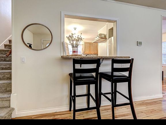 5th image of 1011 McPherson Ave