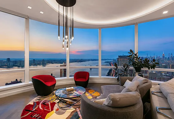 Rented by Douglas Elliman | media 24