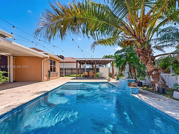5th image of 27902 SW 134th Ct