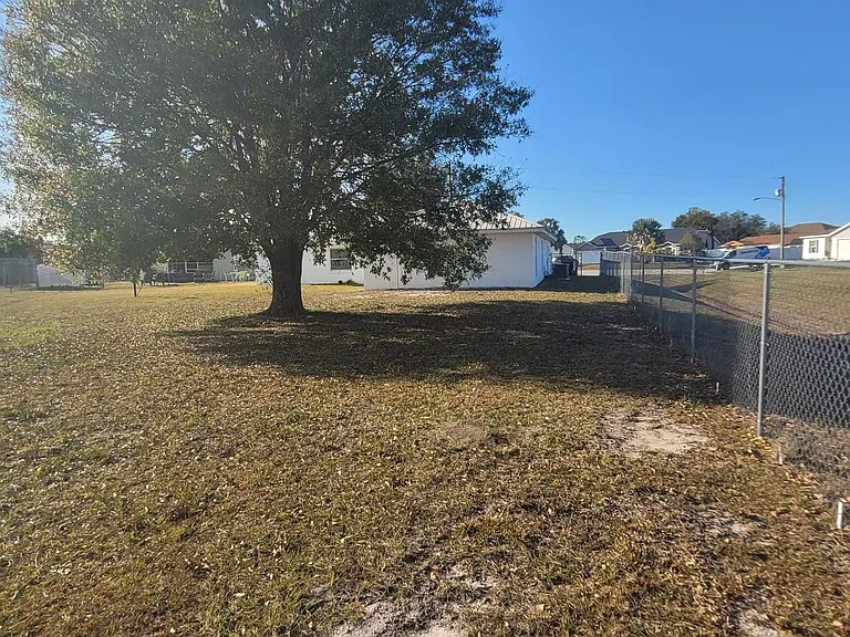 324 Clearwater Ln — Photo 28