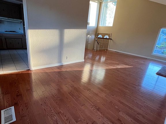 5th image of 3089 Autumnwood Ct