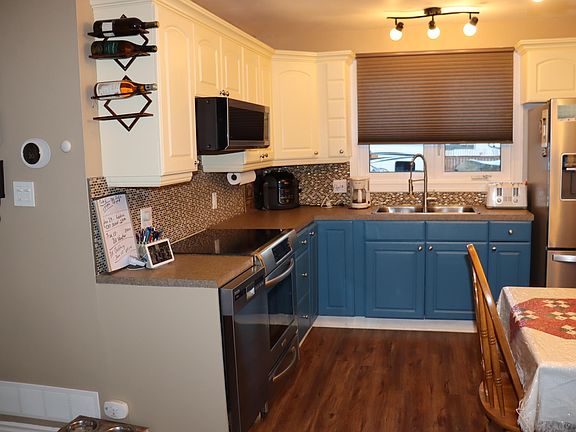 4th image of 4023 52nd St
