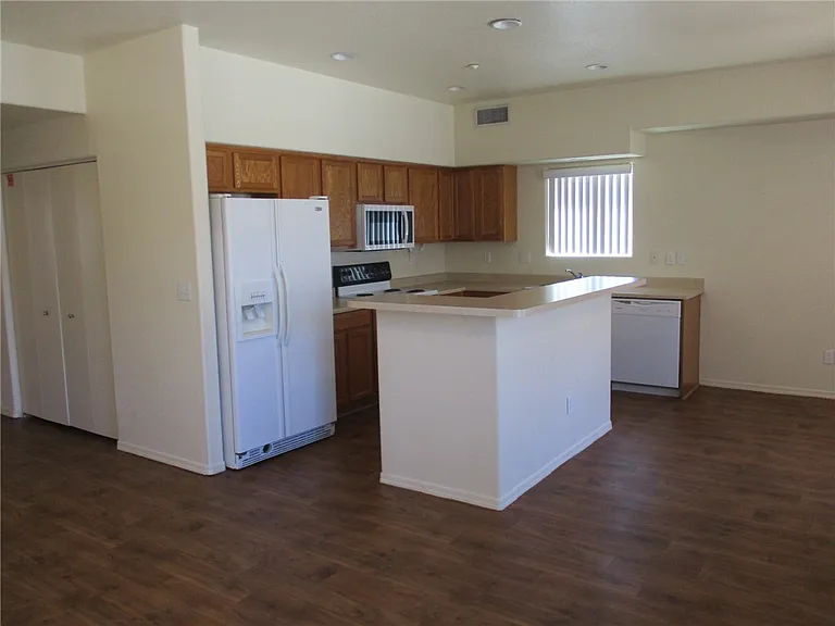 1765 Central Ave #802 — Photo 2