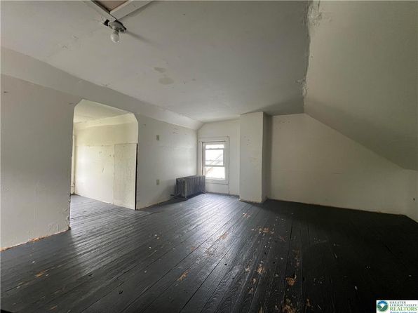 977 Wyandotte St, Bethlehem, PA 18015
