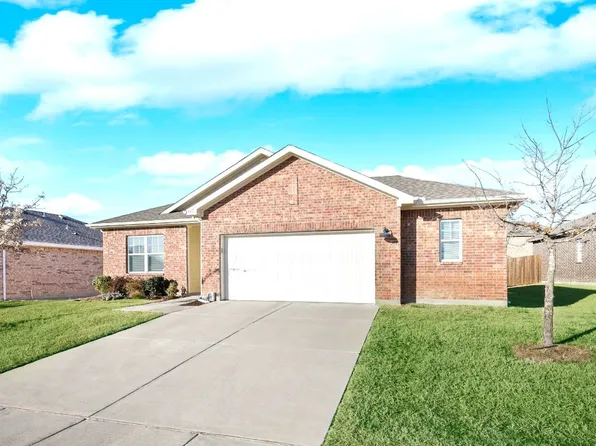 445 Gypsum Ln, Glenn Heights, TX 75154