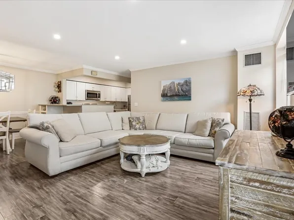 106 13th St APT 115, Charlestown, MA 02129