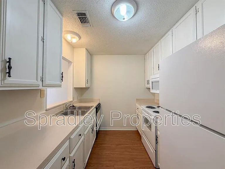 3705A Ivanhoe Dr — Photo 5