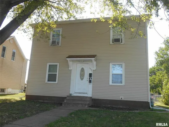 1531 W 14th St, Davenport, IA 52804