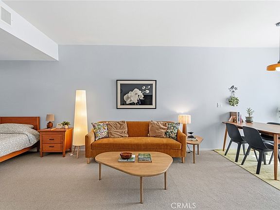 5th image of 620 S Gramercy Pl APT 211