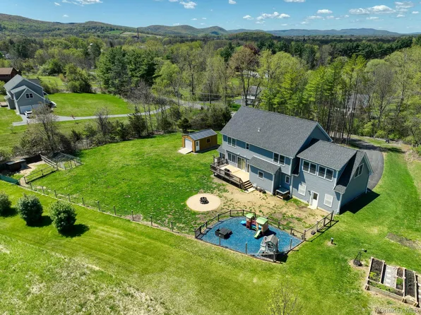 83 Lime Ridge Road, Poughquag, NY 12570