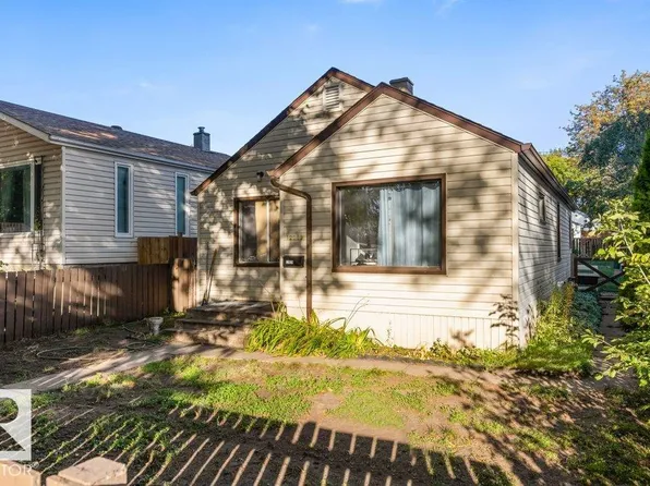 12029 62nd St NW, Edmonton, AB T5W 4C9